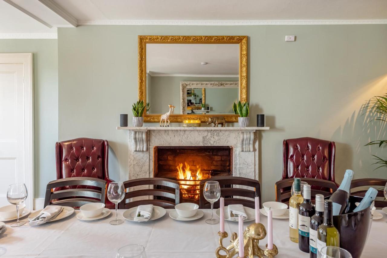 Cotswold Manor House - Country House Retreat With Hot Tub, Ideal For Large Groups Petty France Екстер'єр фото