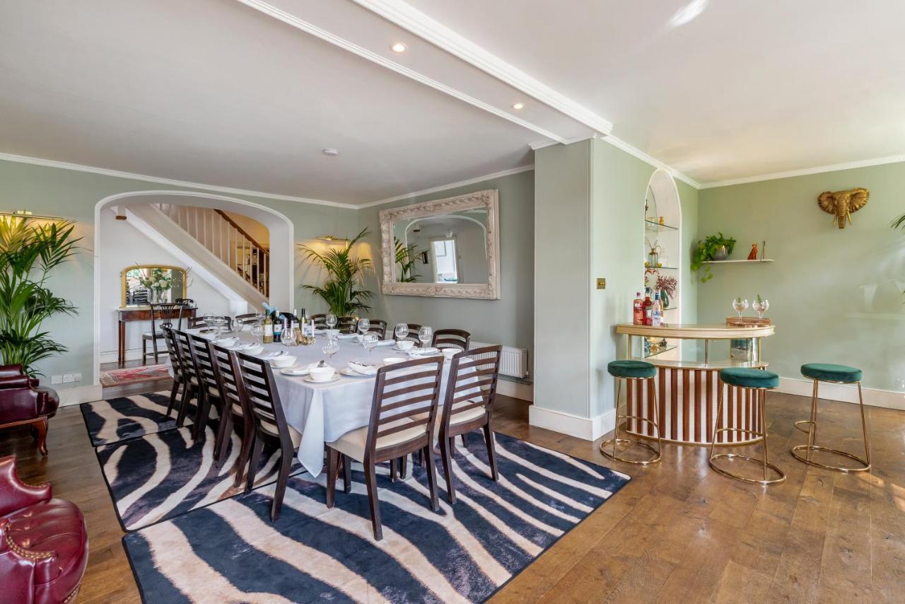 Cotswold Manor House - Country House Retreat With Hot Tub, Ideal For Large Groups Petty France Екстер'єр фото
