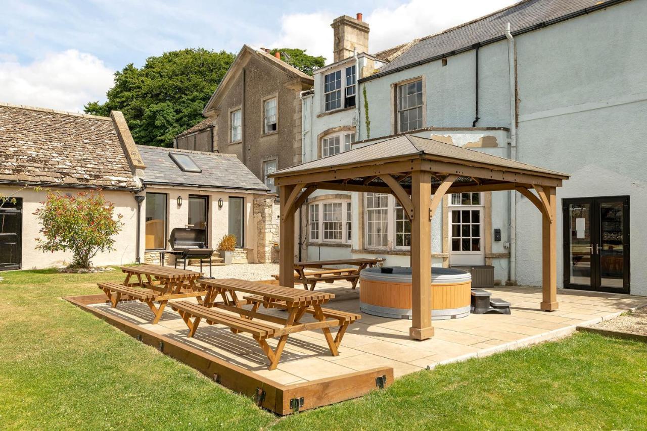 Cotswold Manor House - Country House Retreat With Hot Tub, Ideal For Large Groups Petty France Екстер'єр фото